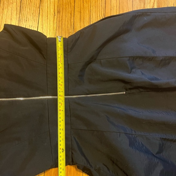 Kate Spade black lined dress with side pockets size S - Picture 6 of 9